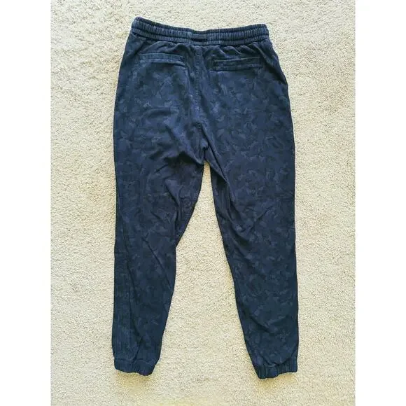 Athleta Printed Farallon Joggers Pants High Rise Black Camo 4 Lounge Athleisure - Picture 4 of 5